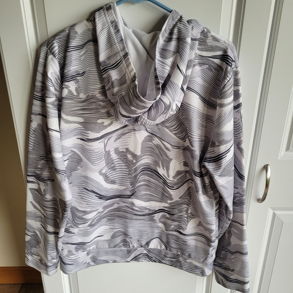 Adidas boys XL sweatshirt - Picture 2 of 4